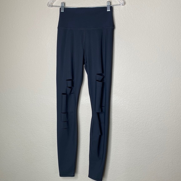 Alo ripped warrior leggings women’s small high waisted grey EUC - Picture 2 of 8